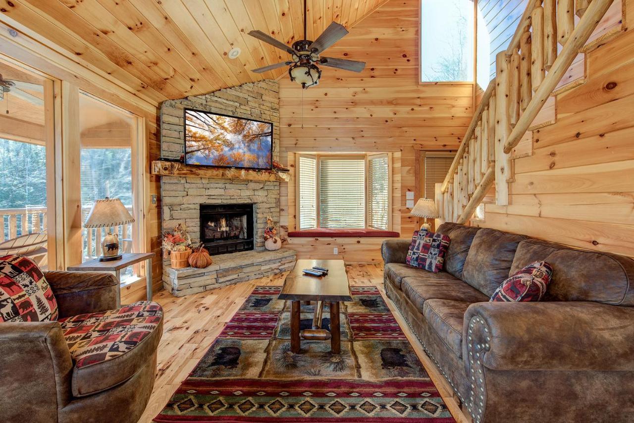 Rocky Top Lookout, 4 BR, Theater, Arcade, Bumper Pool, Hot Tub, Sleeps 12 Gatlinburg Buitenkant foto