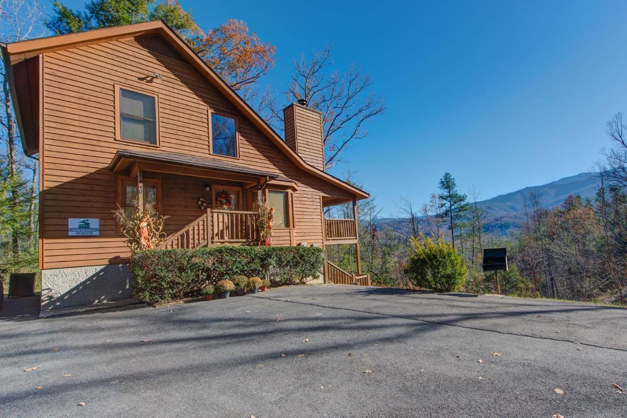 Rocky Top Lookout, 4 BR, Theater, Arcade, Bumper Pool, Hot Tub, Sleeps 12 Gatlinburg Buitenkant foto